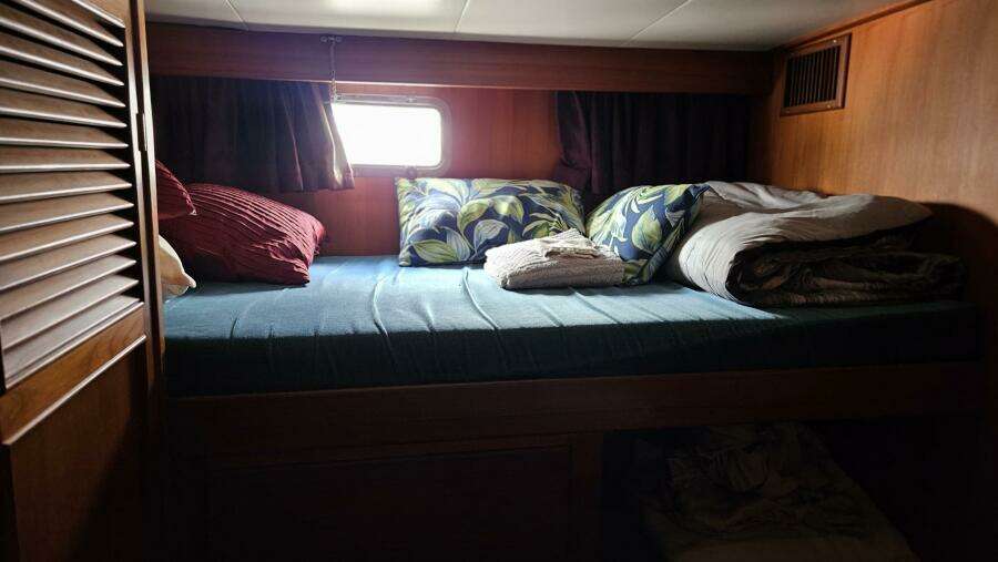 Adventure 48ft CHB Yacht For Sale