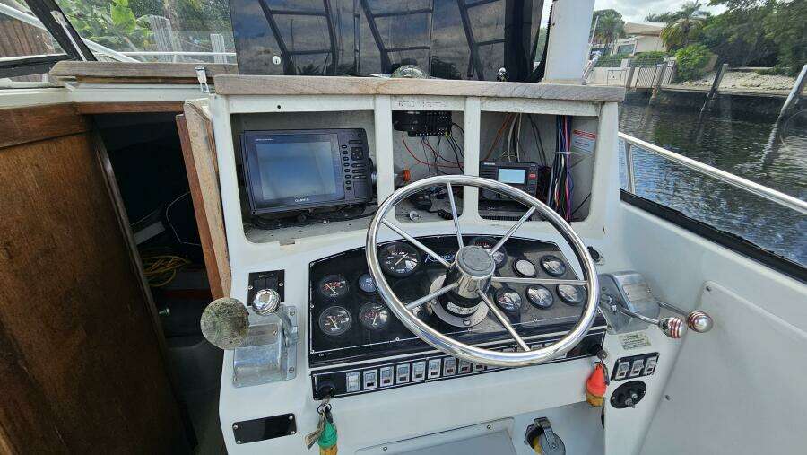 A Salt Weapon 28ft Rampage Yacht For Sale