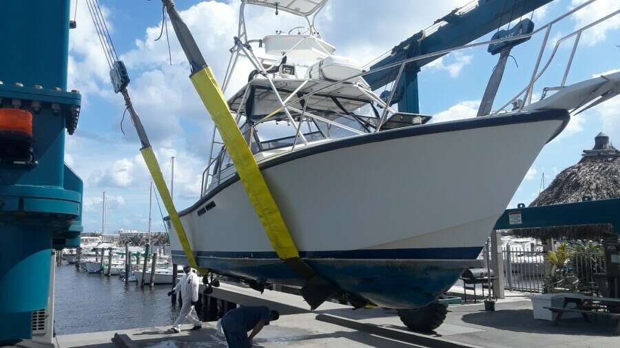 A Salt Weapon 28ft Rampage Yacht For Sale