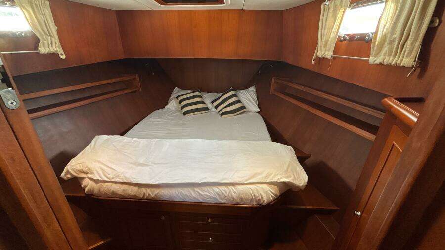 Serenea 44ft Explorer Motor Yachts Yacht For Sale