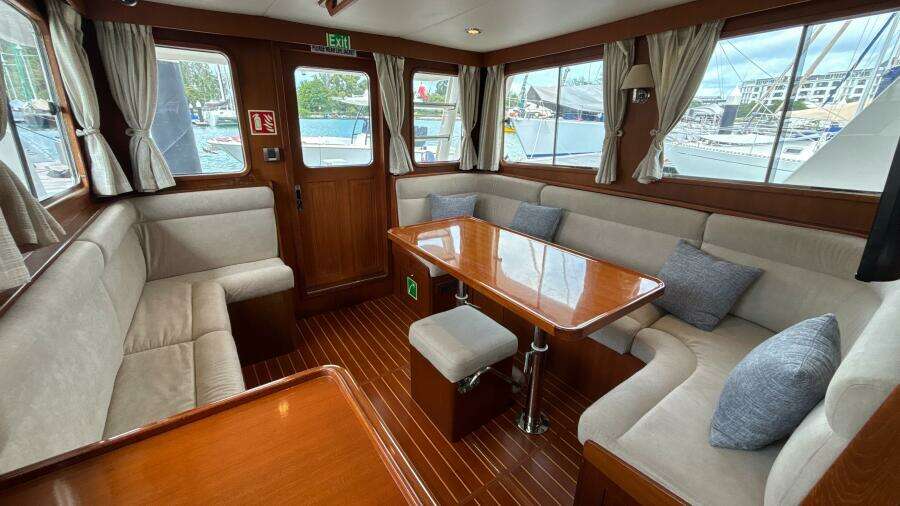 Serenea 44ft Explorer Motor Yachts Yacht For Sale