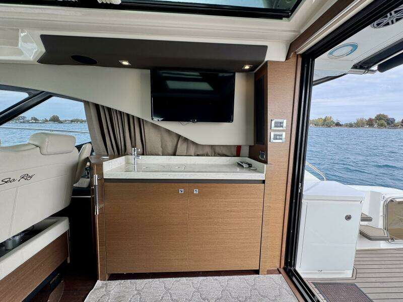 Floor It 51ft Sea Ray Yacht For Sale