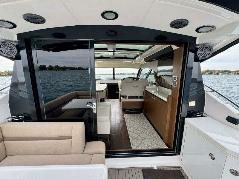 Floor It 51ft Sea Ray Yacht For Sale
