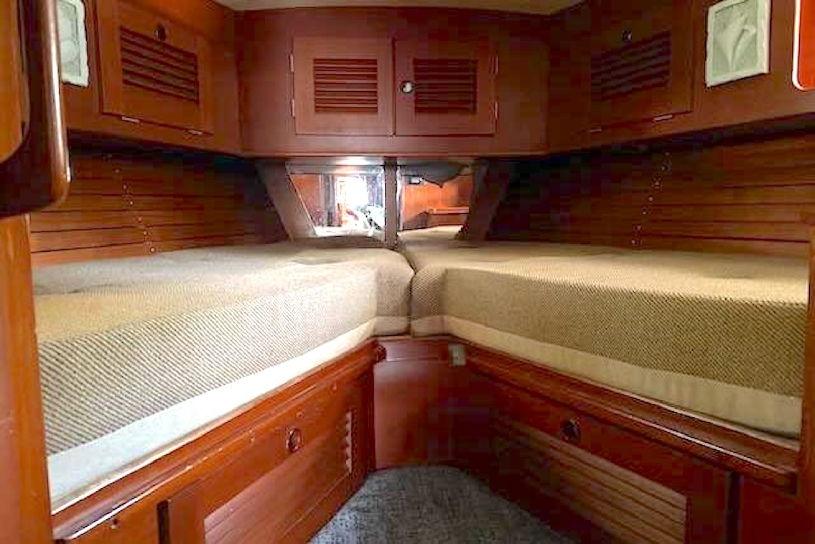 1984 Hallberg-Rassy 49