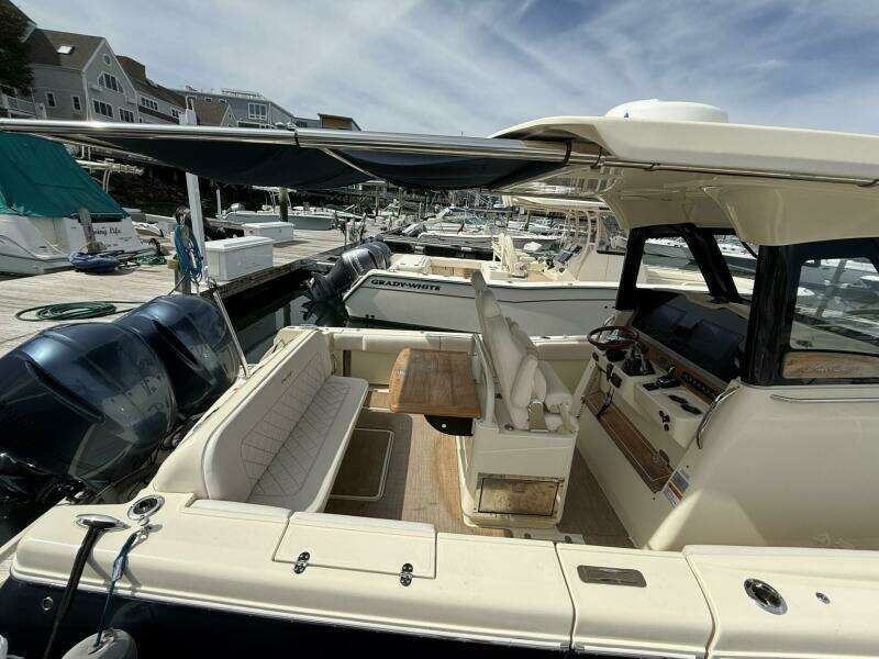 30ft Chris Craft Yacht For Sale