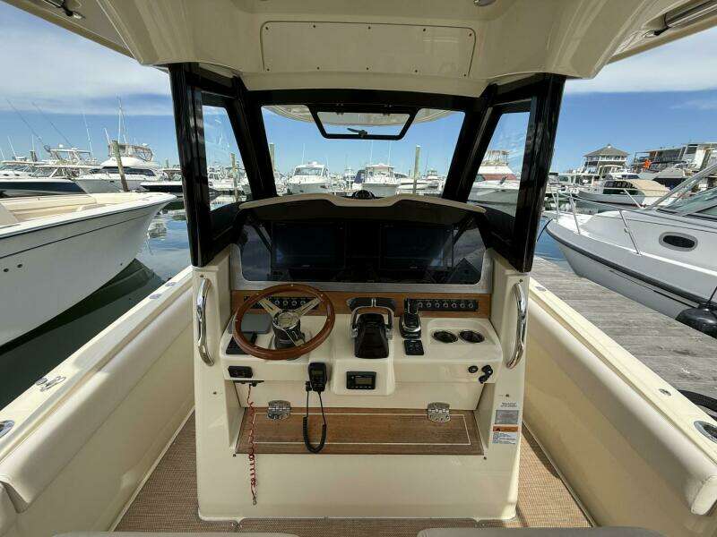 30ft Chris Craft Yacht For Sale