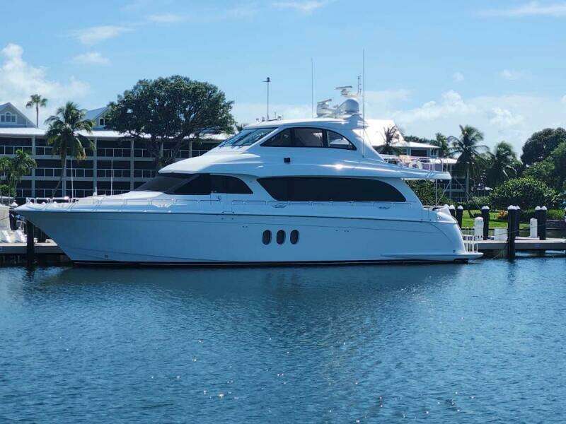 SAPPHIRE 72ft Hatteras Yacht For Sale