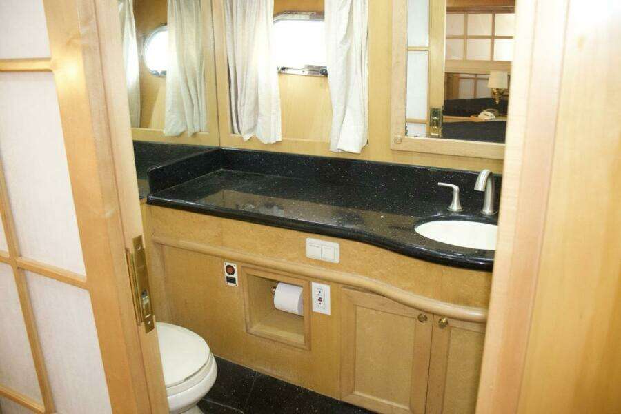 62ft McKinna Yacht For Sale