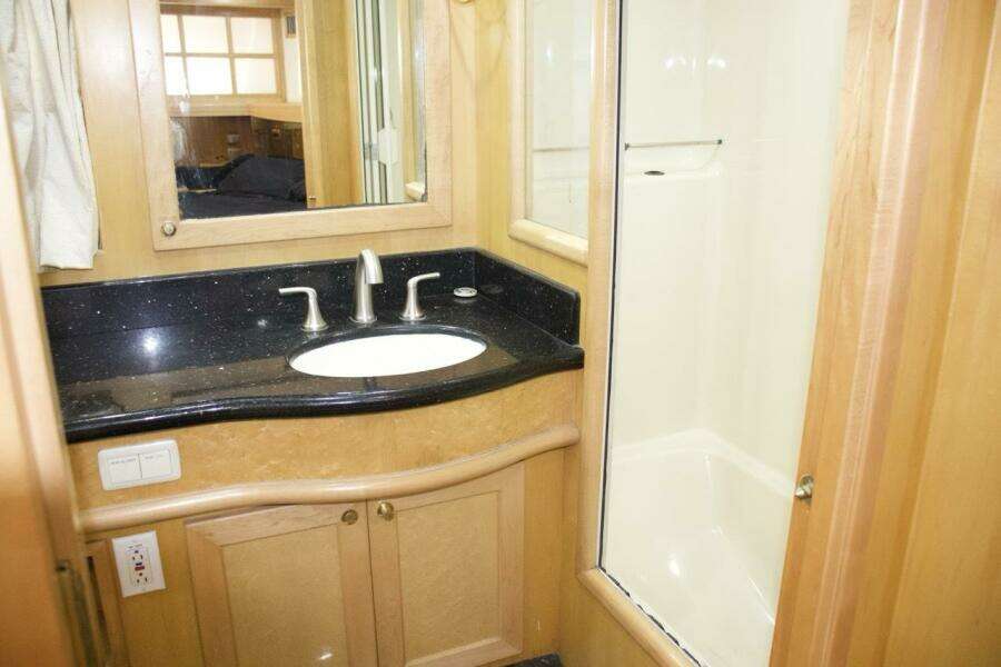 62ft McKinna Yacht For Sale
