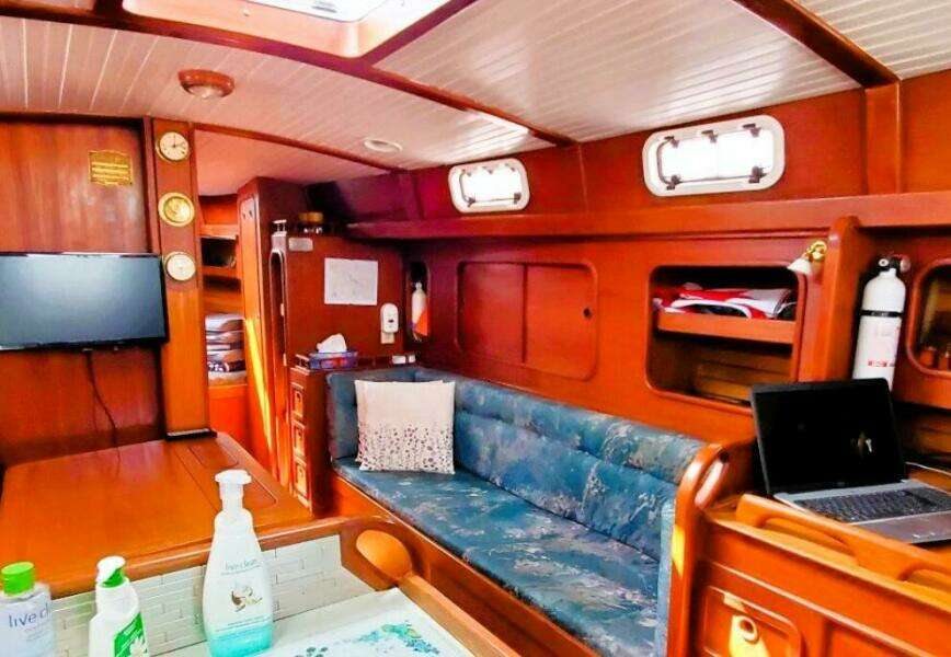 CAMARI 35ft Brewer Yacht For Sale
