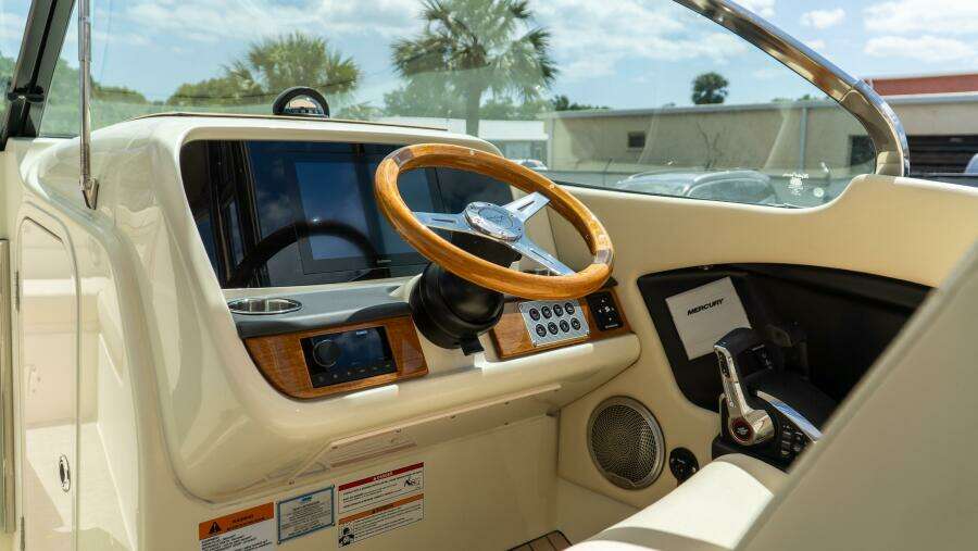 28 Calypso 28ft Chris Craft Yacht For Sale