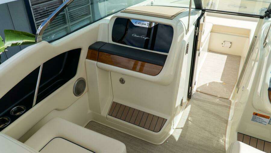 28 Calypso 28ft Chris Craft Yacht For Sale