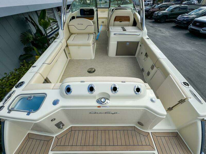 28 Calypso 28ft Chris Craft Yacht For Sale
