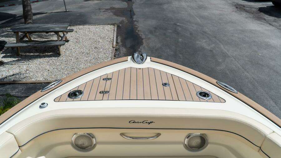 28 Calypso 28ft Chris Craft Yacht For Sale