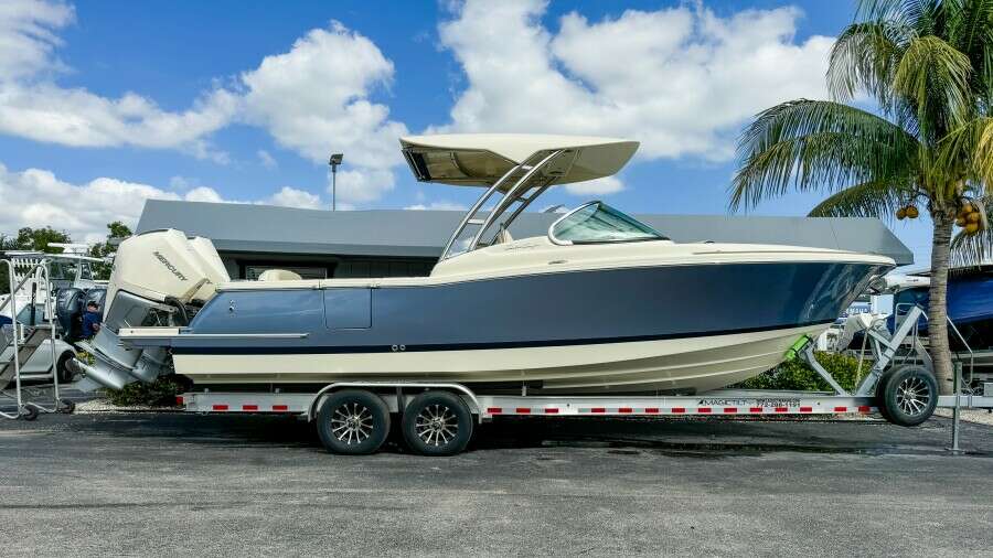 28 Calypso 28ft Chris Craft Yacht For Sale