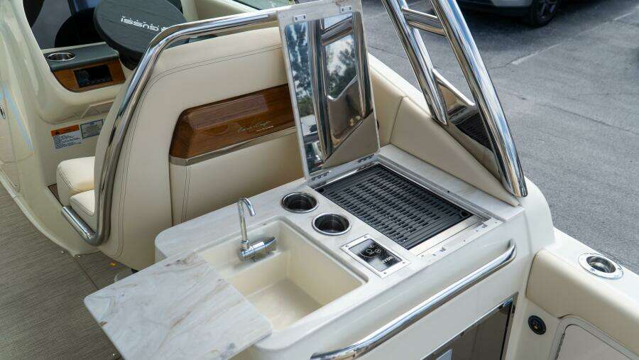 28 Calypso 28ft Chris Craft Yacht For Sale