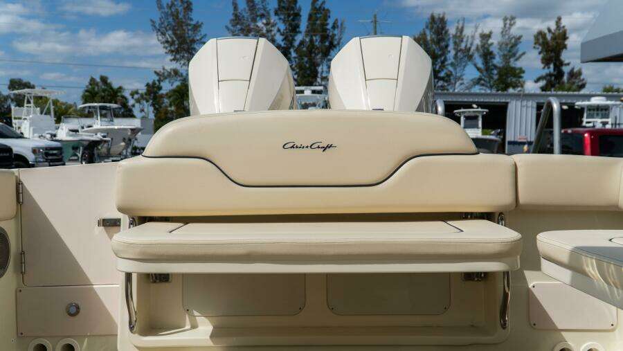 28 Calypso 28ft Chris Craft Yacht For Sale