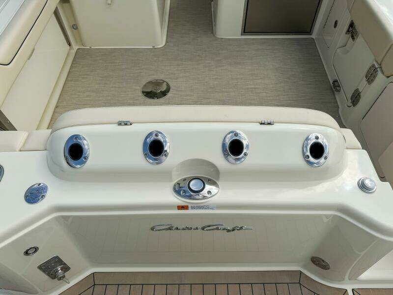 28 Calypso 28ft Chris Craft Yacht For Sale