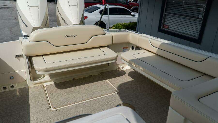28 Calypso 28ft Chris Craft Yacht For Sale