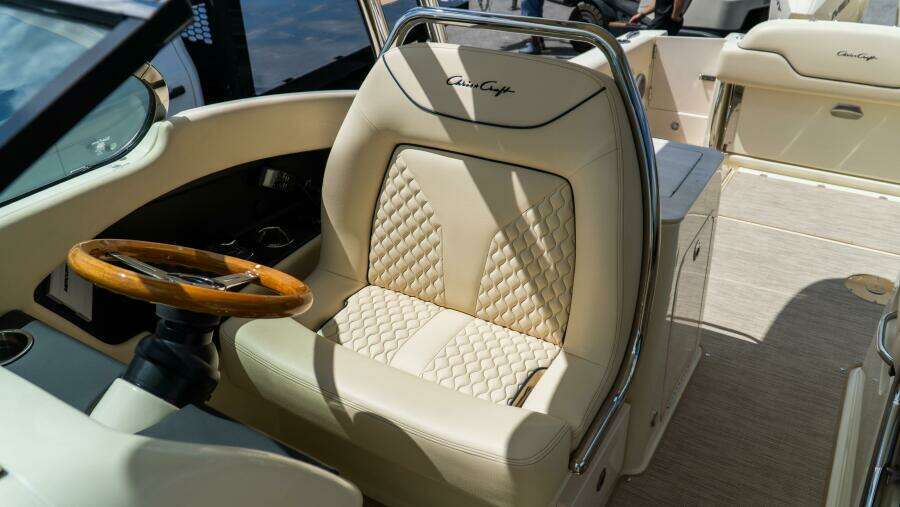 28 Calypso 28ft Chris Craft Yacht For Sale