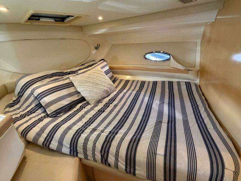 Vida Boa 35ft Carver Yacht For Sale