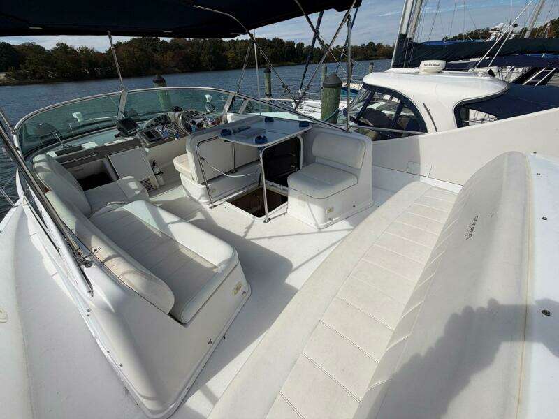 Vida Boa 35ft Carver Yacht For Sale