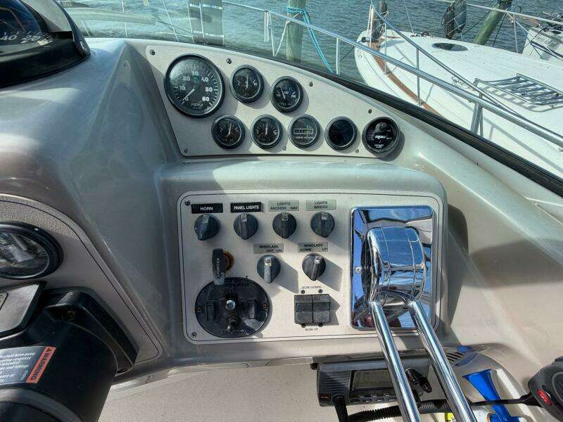 Vida Boa 35ft Carver Yacht For Sale