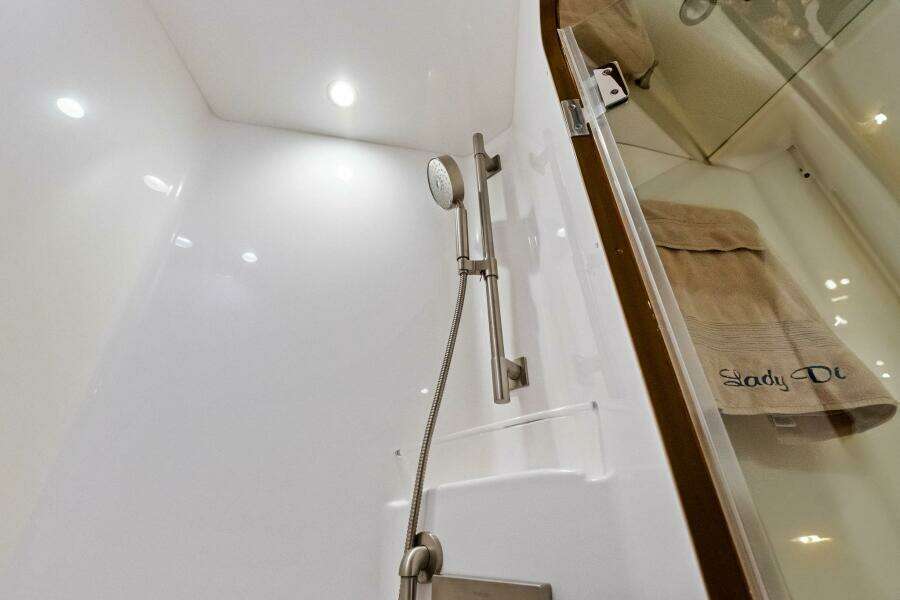 2012 82 Viking Convertible - Lady Di 2012 82 Viking Convertible - Lady Di