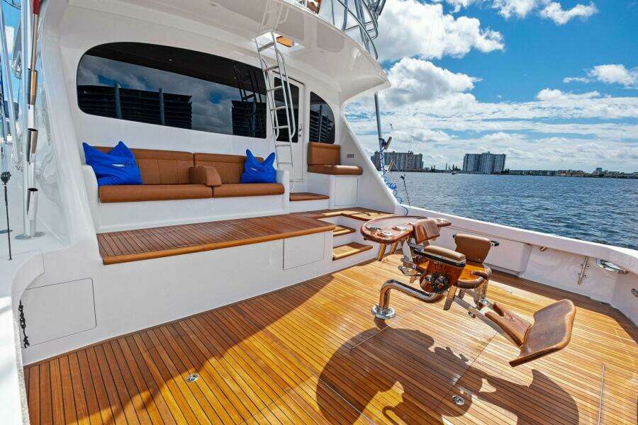 2012 82 Viking Convertible - Lady Di 2012 82 Viking Convertible - Lady Di