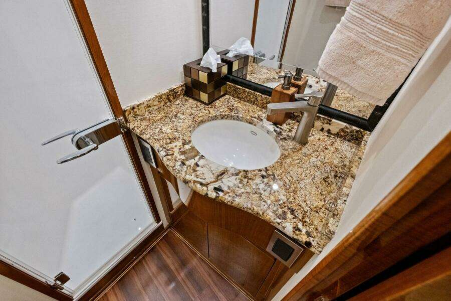 2012 82 Viking Convertible - Lady Di 2012 82 Viking Convertible - Lady Di