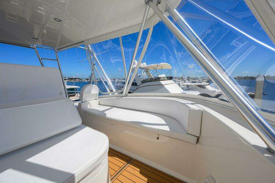 Viking 54 Day Sea - Flybridge