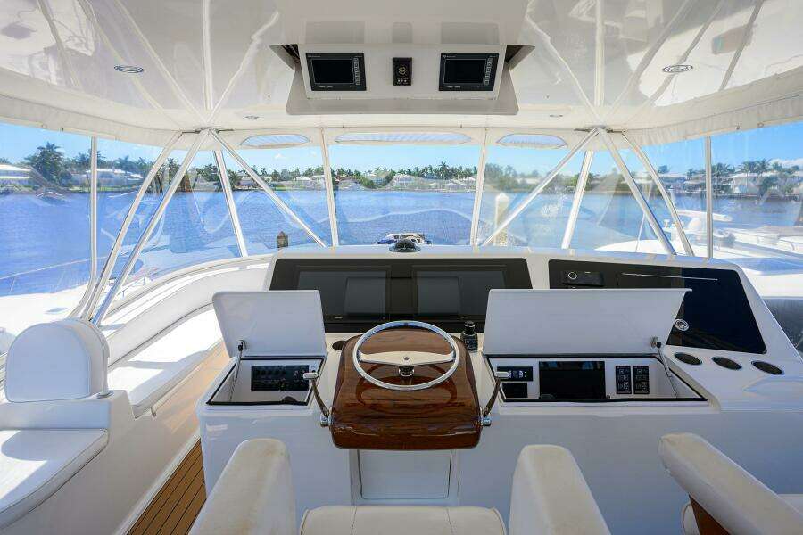 Viking 54 Day Sea - Flybridge