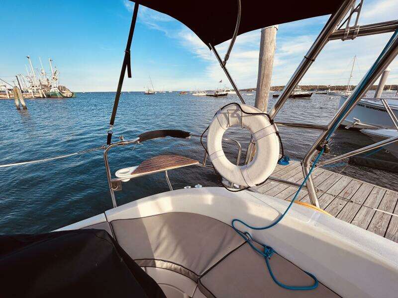 Happy Ours 38ft Hunter Yacht For Sale