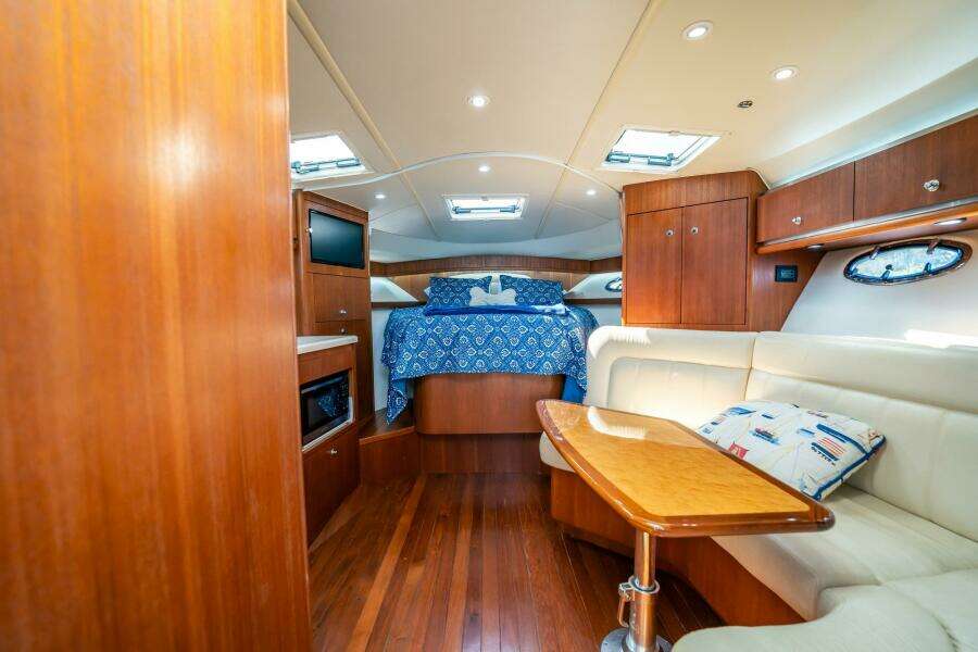 Maggie 32ft Tiara Yachts Yacht For Sale