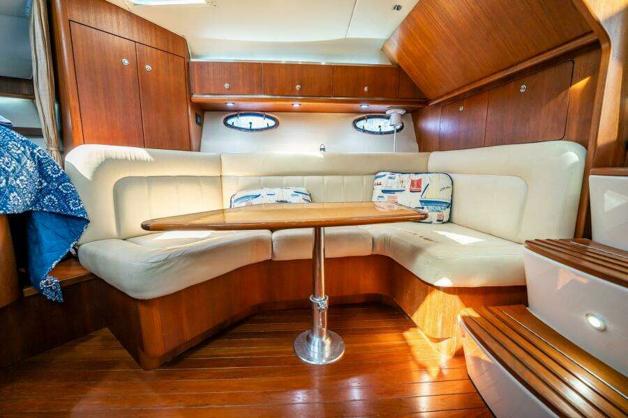 Maggie 32ft Tiara Yachts Yacht For Sale