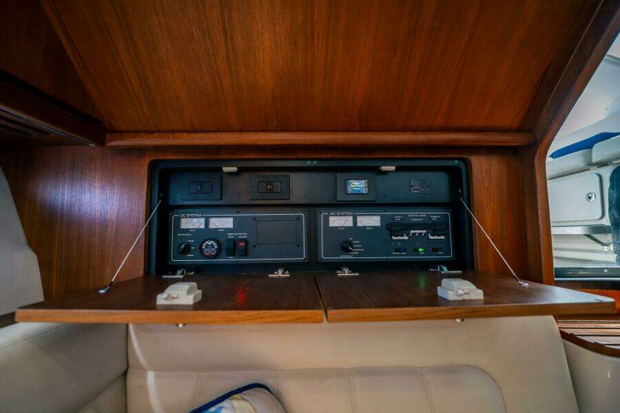 Maggie 32ft Tiara Yachts Yacht For Sale