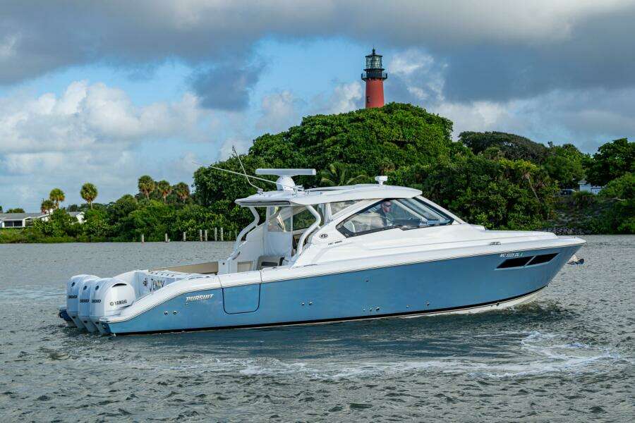 36ft Pursuit Yacht For Sale