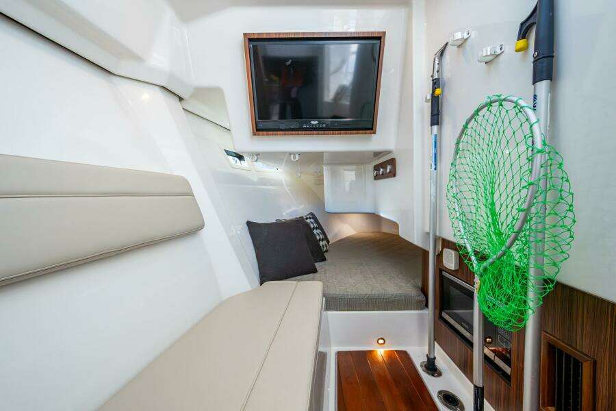 36ft Pursuit Yacht For Sale
