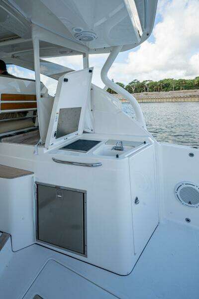 36ft Pursuit Yacht For Sale