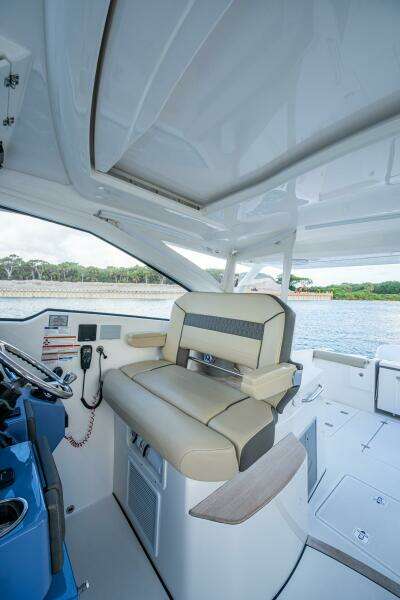 36ft Pursuit Yacht For Sale