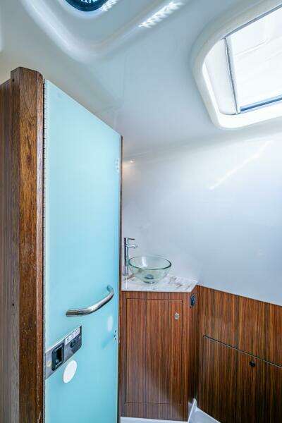 36ft Pursuit Yacht For Sale