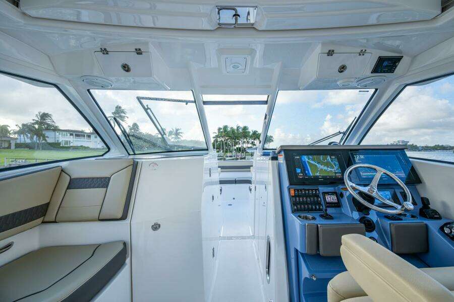 36ft Pursuit Yacht For Sale