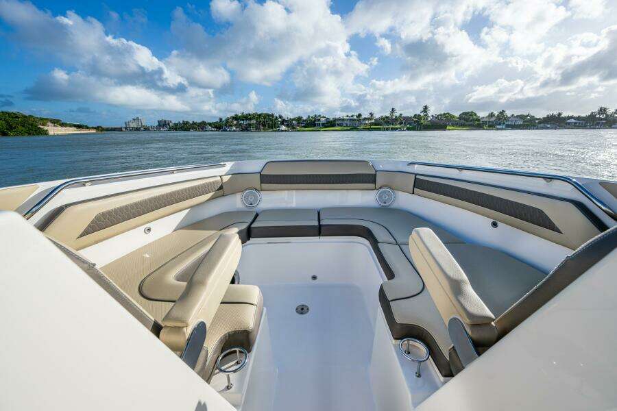 36ft Pursuit Yacht For Sale