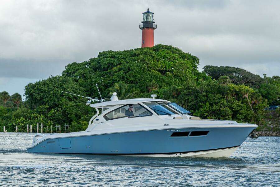 36ft Pursuit Yacht For Sale