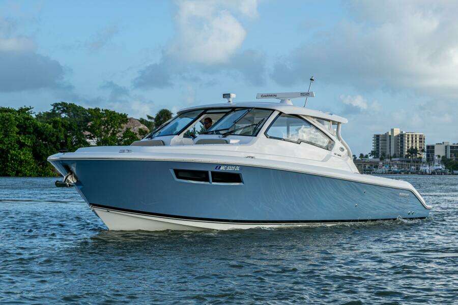 36ft Pursuit Yacht For Sale
