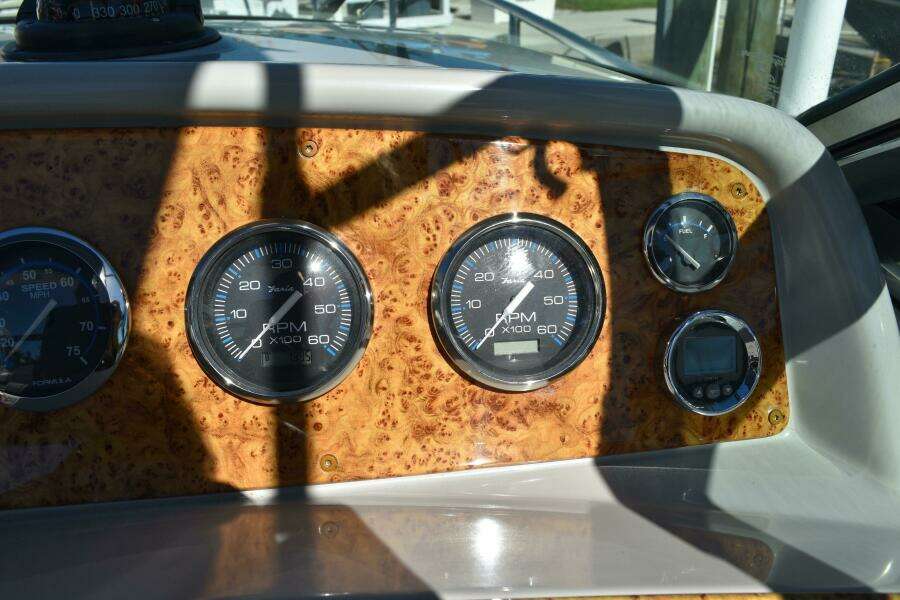 33ft Formula Yacht For Sale