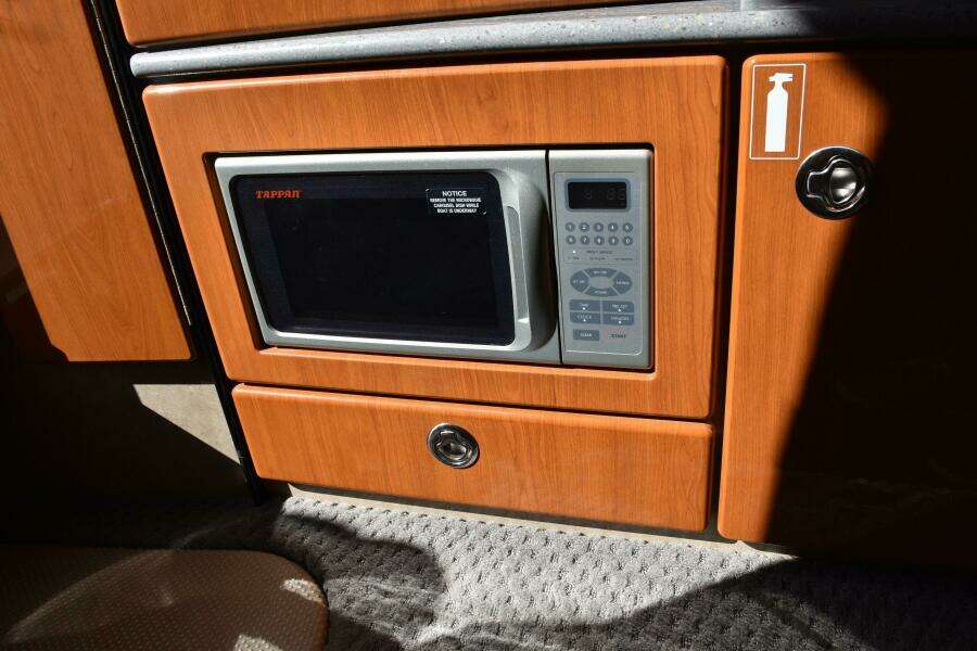 33ft Formula Yacht For Sale