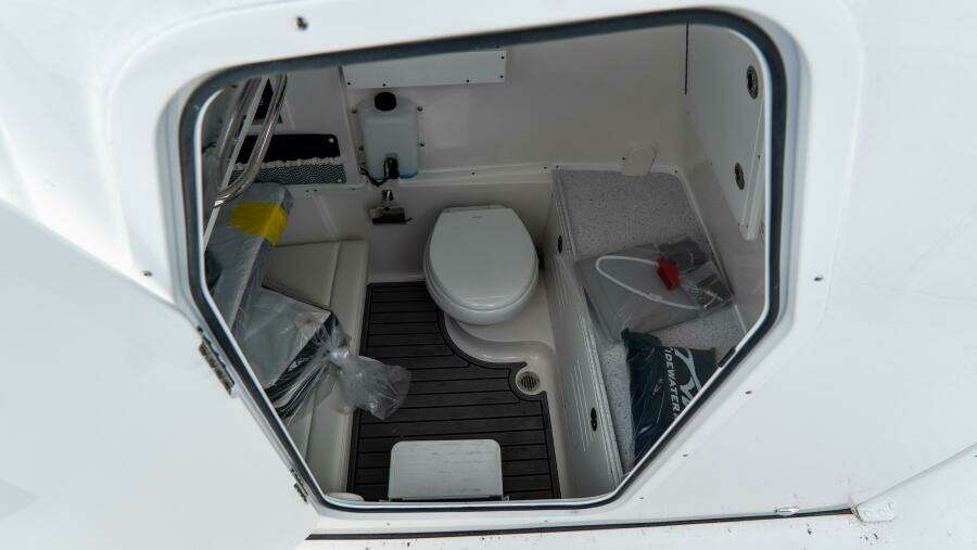 320 CC Adventure 32ft Tidewater Yacht For Sale