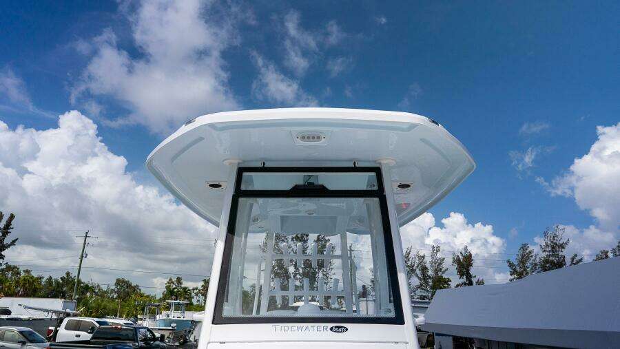 282 CC Adventure 28ft Tidewater Yacht For Sale