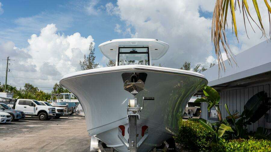 282 CC Adventure 28ft Tidewater Yacht For Sale